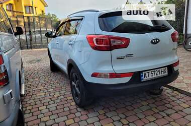 Внедорожник / Кроссовер Kia Sportage 2011 в Надворной