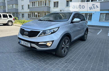 Внедорожник / Кроссовер Kia Sportage 2013 в Полтаве