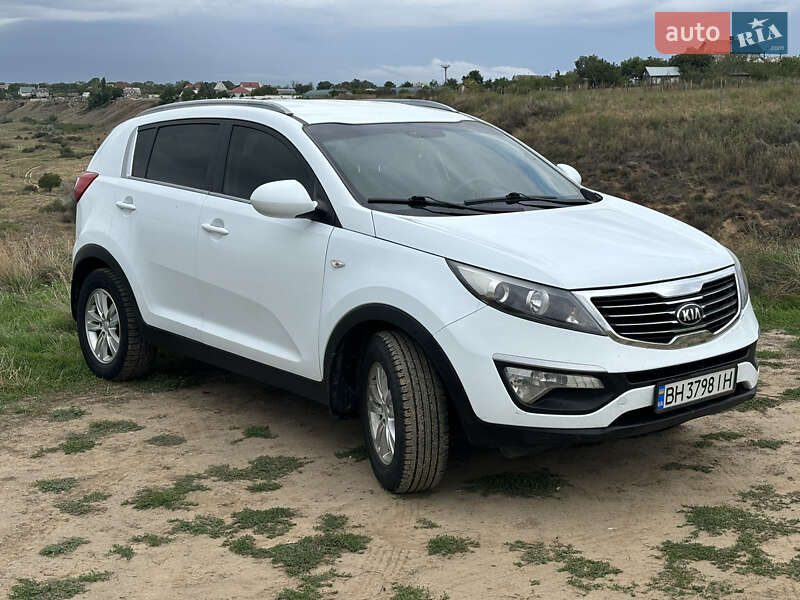 Позашляховик / Кросовер Kia Sportage 2013 в Одесі