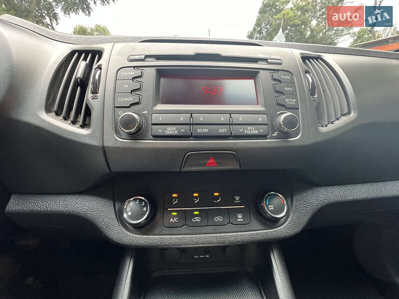 Внедорожник / Кроссовер Kia Sportage 2012 в Одессе