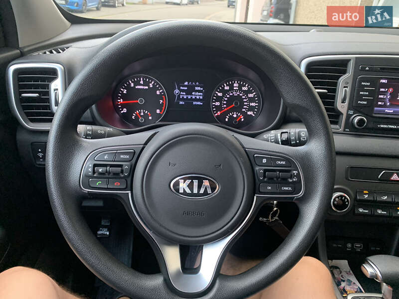 Позашляховик / Кросовер Kia Sportage 2017 в Львові