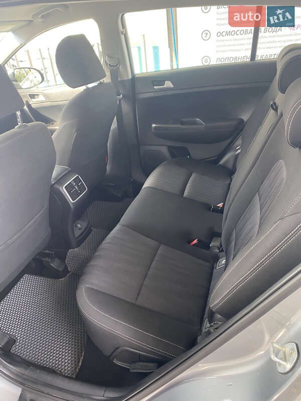 Внедорожник / Кроссовер Kia Sportage 2019 в Ровно