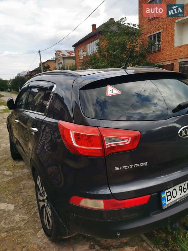 Внедорожник / Кроссовер Kia Sportage 2011 в Бережанах