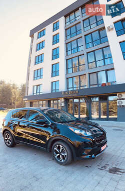 Внедорожник / Кроссовер Kia Sportage 2019 в Новояворовске