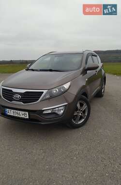 Внедорожник / Кроссовер Kia Sportage 2010 в Ивано-Франковске