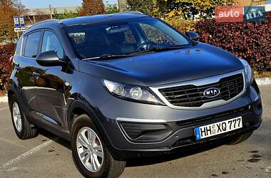 Внедорожник / Кроссовер Kia Sportage 2011 в Полтаве