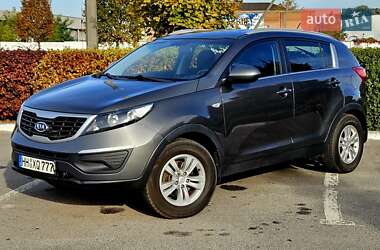 Внедорожник / Кроссовер Kia Sportage 2011 в Полтаве