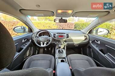 Внедорожник / Кроссовер Kia Sportage 2011 в Полтаве