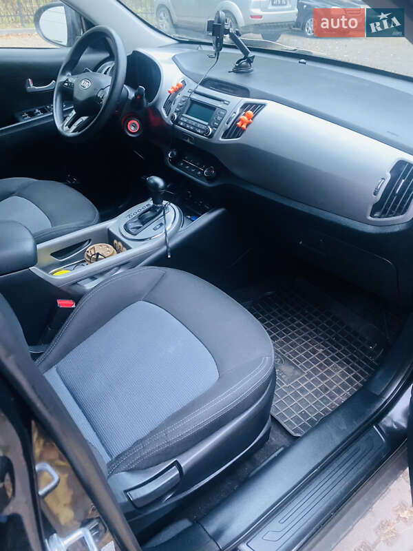 Внедорожник / Кроссовер Kia Sportage 2015 в Киеве