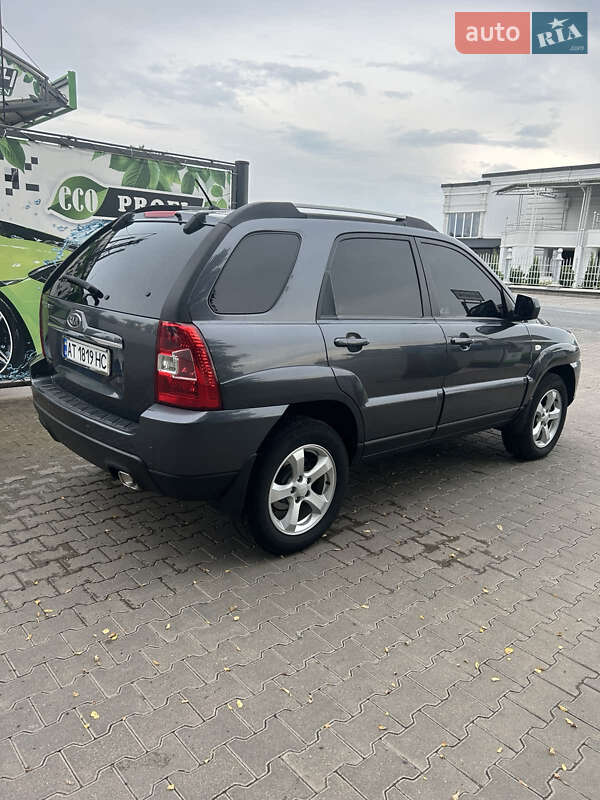 Универсал Kia Sportage 2009 в Снятине