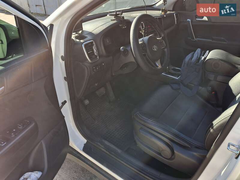 Позашляховик / Кросовер Kia Sportage 2017 в Києві