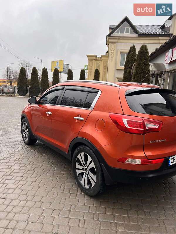Позашляховик / Кросовер Kia Sportage 2012 в Чернівцях