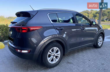 Позашляховик / Кросовер Kia Sportage 2017 в Лубнах