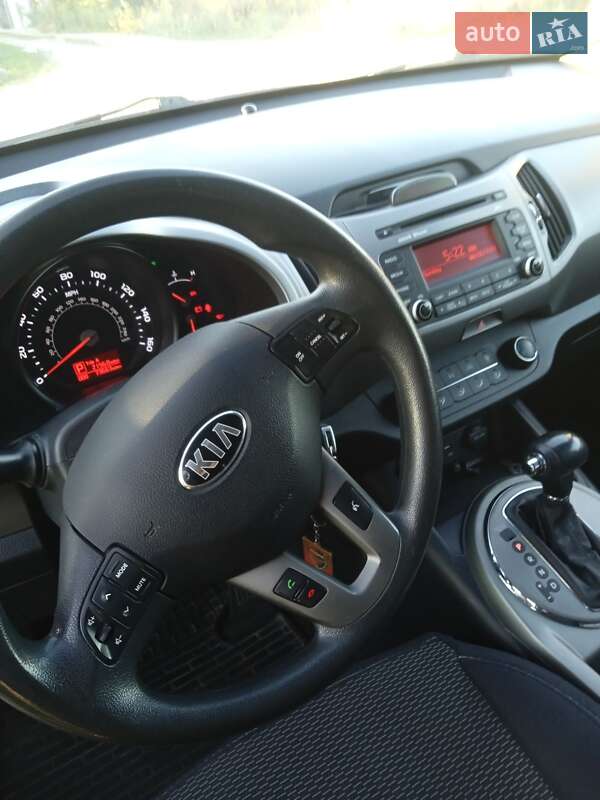 Внедорожник / Кроссовер Kia Sportage 2015 в Тернополе