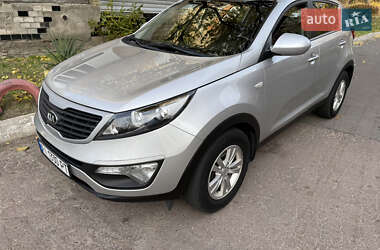 Позашляховик / Кросовер Kia Sportage 2013 в Києві