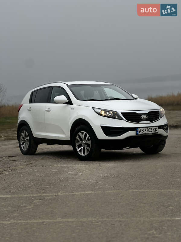 Позашляховик / Кросовер Kia Sportage 2015 в Львові