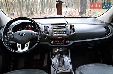 Позашляховик / Кросовер Kia Sportage 2012 в Луцьку