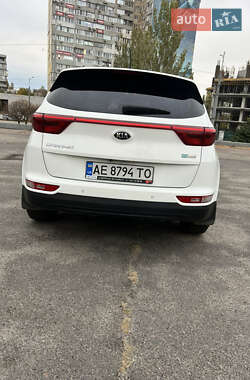 Внедорожник / Кроссовер Kia Sportage 2016 в 