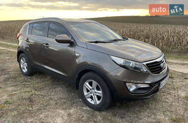 Позашляховик / Кросовер Kia Sportage 2015 в Володимирці