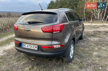 Позашляховик / Кросовер Kia Sportage 2015 в Володимирці