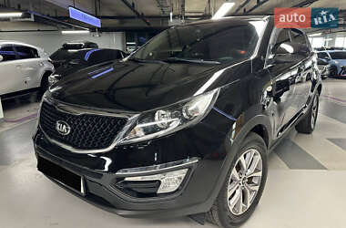 Позашляховик / Кросовер Kia Sportage 2015 в Івано-Франківську