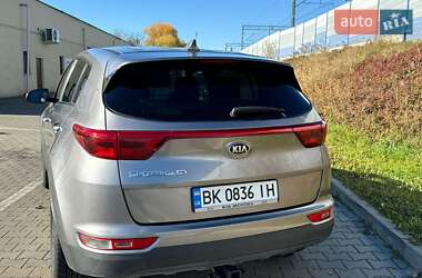 Позашляховик / Кросовер Kia Sportage 2017 в Сарнах