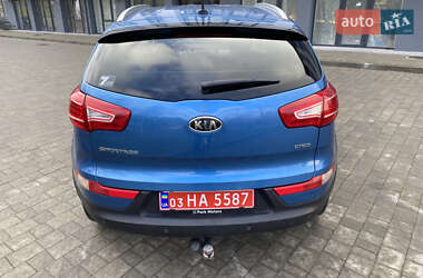 Внедорожник / Кроссовер Kia Sportage 2012 в Новояворовске