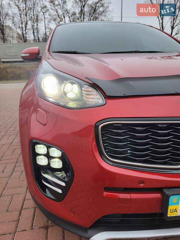 Позашляховик / Кросовер Kia Sportage 2016 в Полтаві