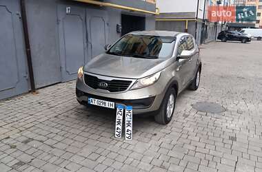 Позашляховик / Кросовер Kia Sportage 2011 в Івано-Франківську