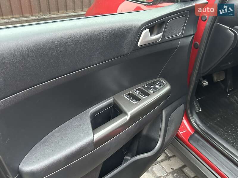 Внедорожник / Кроссовер Kia Sportage 2018 в Днепре