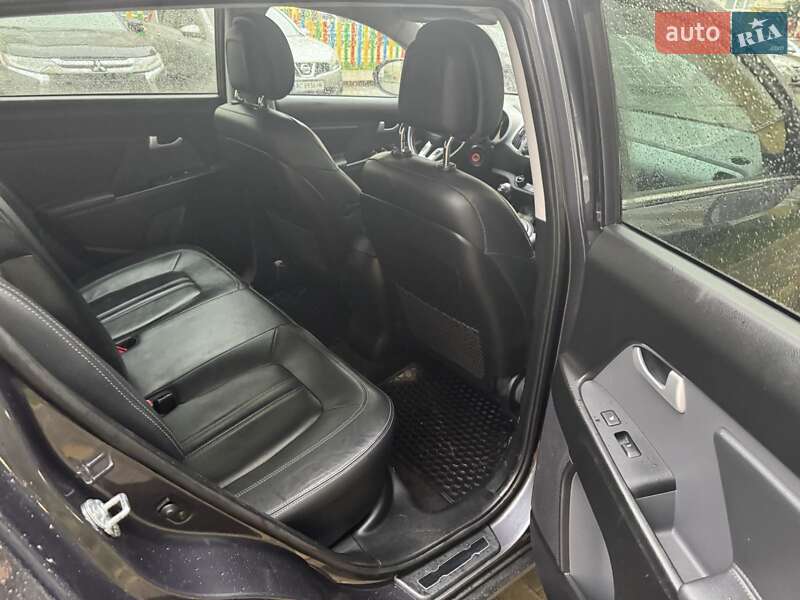 Внедорожник / Кроссовер Kia Sportage 2015 в Луцке