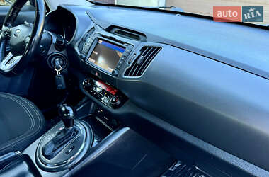 Позашляховик / Кросовер Kia Sportage 2013 в 