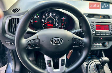 Внедорожник / Кроссовер Kia Sportage 2012 в Полтаве