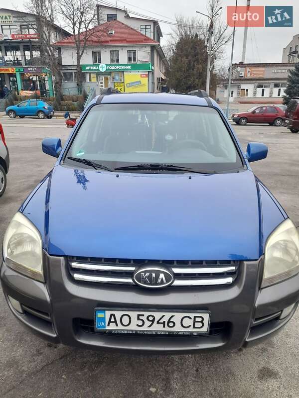 Внедорожник / Кроссовер Kia Sportage 2005 в Макарове