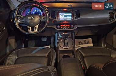 Внедорожник / Кроссовер Kia Sportage 2010 в 