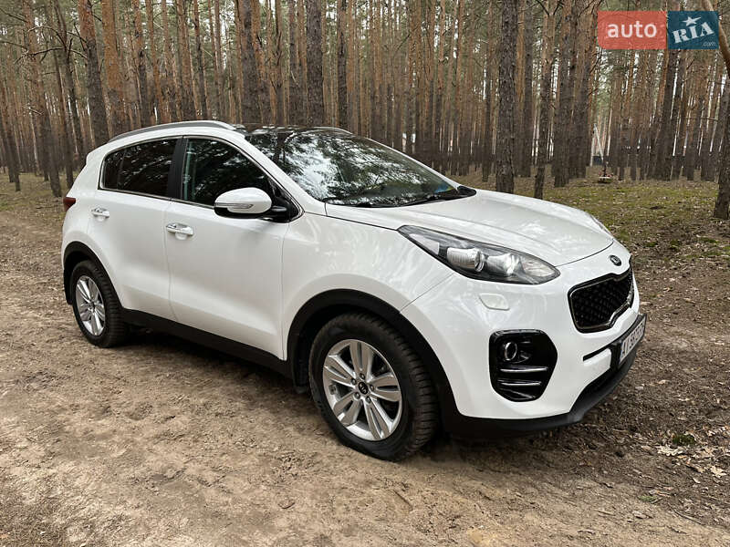 Позашляховик / Кросовер Kia Sportage 2017 в Гостомелі