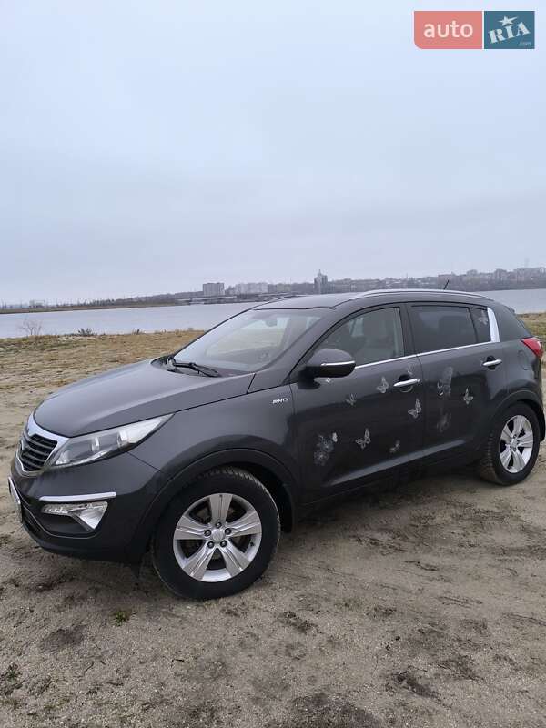 Позашляховик / Кросовер Kia Sportage 2013 в Миколаєві