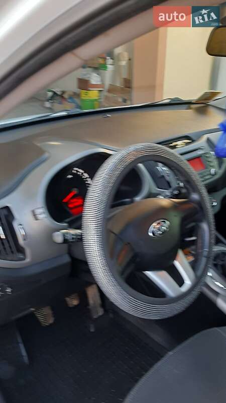 Позашляховик / Кросовер Kia Sportage 2015 в Заліщиках