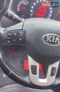 Внедорожник / Кроссовер Kia Sportage 2012 в Черкассах