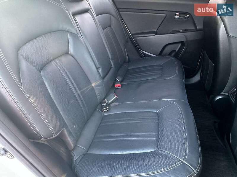 Внедорожник / Кроссовер Kia Sportage 2015 в Луцке