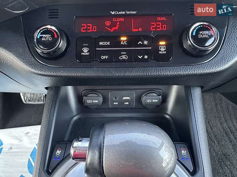 Внедорожник / Кроссовер Kia Sportage 2015 в Луцке