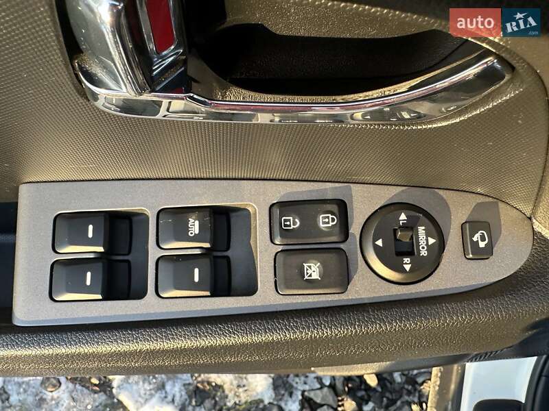 Внедорожник / Кроссовер Kia Sportage 2015 в Луцке