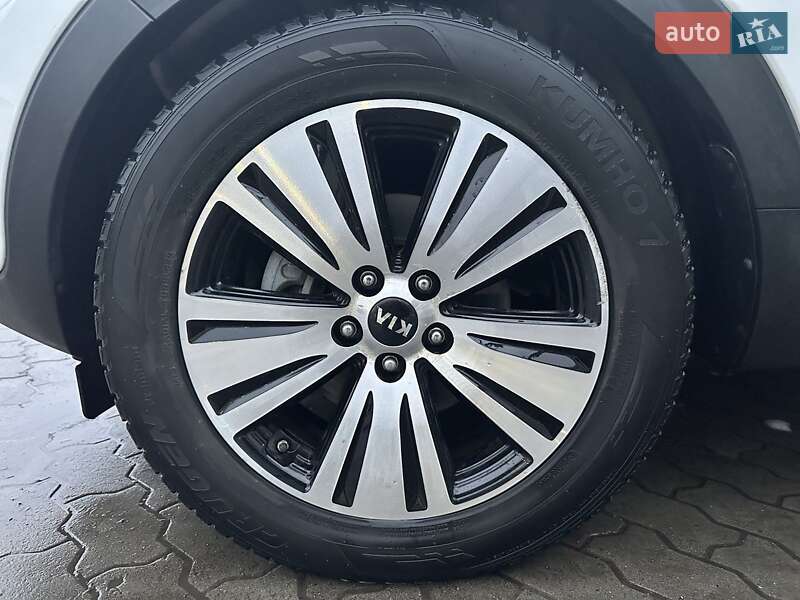 Внедорожник / Кроссовер Kia Sportage 2015 в Луцке