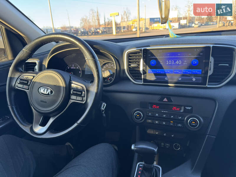 Внедорожник / Кроссовер Kia Sportage 2017 в Сумах