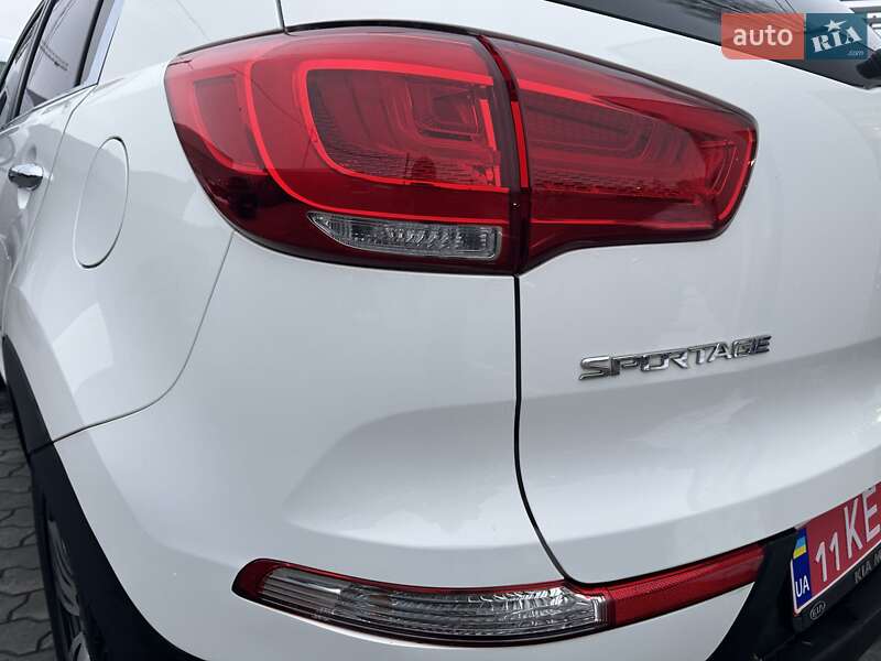Внедорожник / Кроссовер Kia Sportage 2015 в Луцке