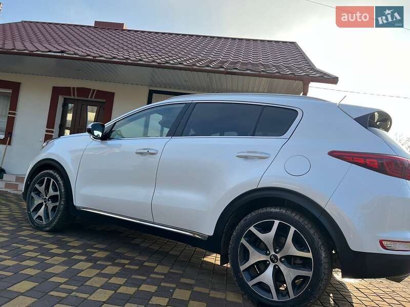 Внедорожник / Кроссовер Kia Sportage 2015 в Борщеве