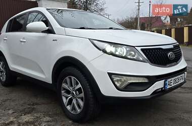 Позашляховик / Кросовер Kia Sportage 2015 в Києві