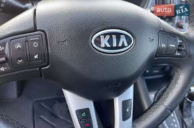 Внедорожник / Кроссовер Kia Sportage 2012 в Самборе