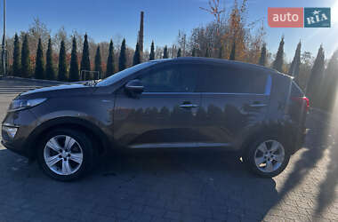 Внедорожник / Кроссовер Kia Sportage 2012 в 