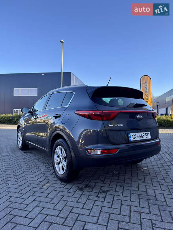 Внедорожник / Кроссовер Kia Sportage 2017 в Львове